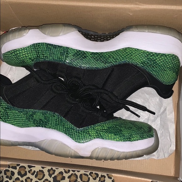 Jordan 11 - Picture 1 of 3
